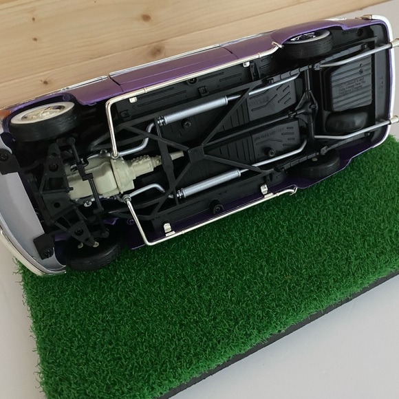 ERTL 1:18 Scale Diecast Car 1949 Mercury Lead Sled Coupe Purple with Flames - Picture 10 of 13